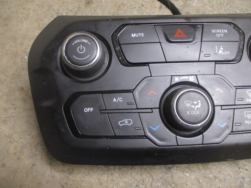 Pre-Owned Jeep Renegade Automatic Climate AC Heater Temperature Control B4265