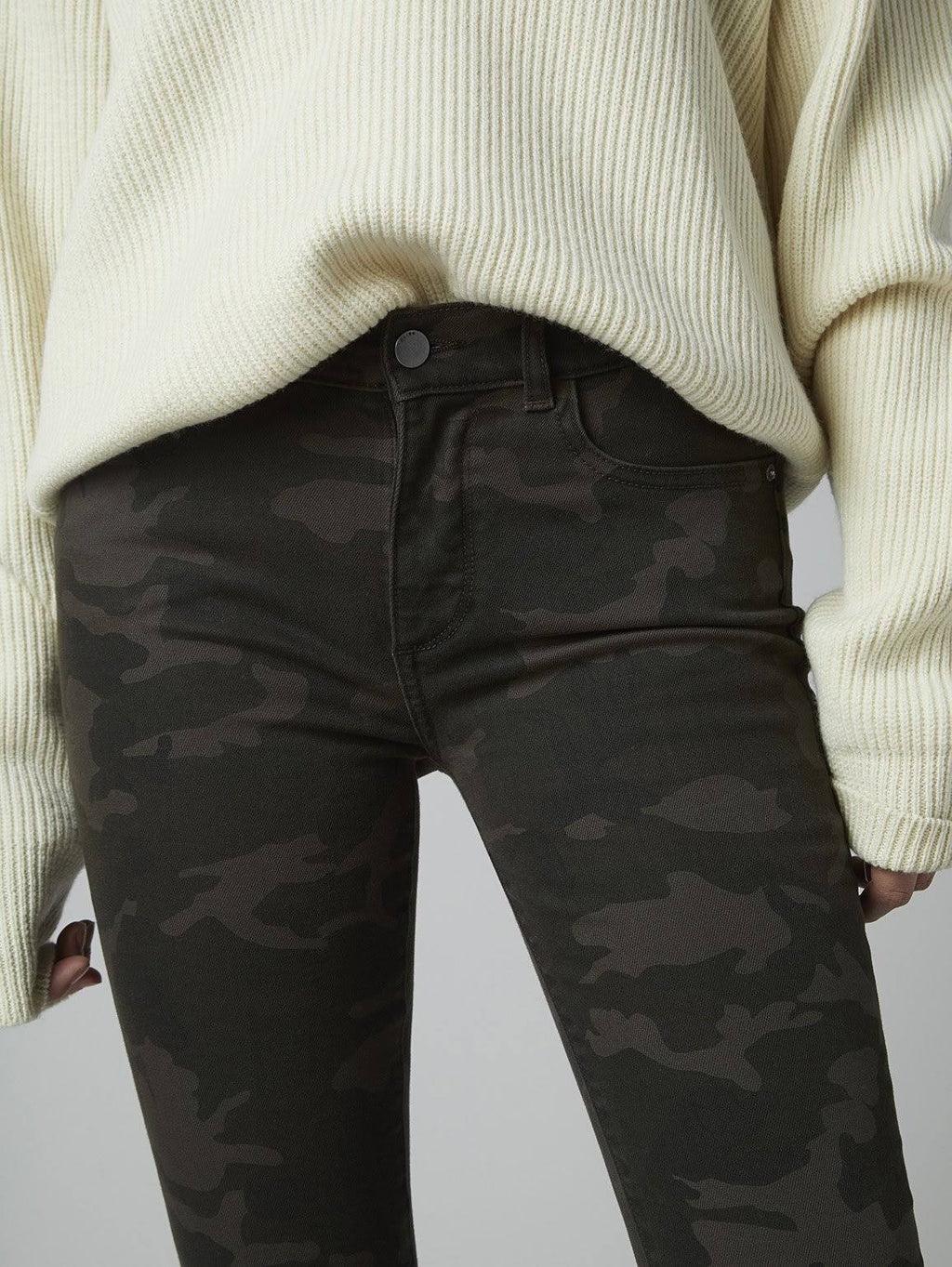 Dark Camo Skinny Crop Jeans B308172