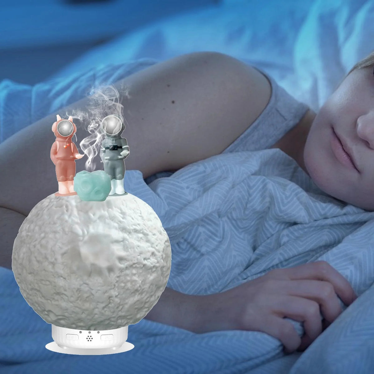 Astronaut Statue Essential Oil Diffuser Tabletop Humidifier F454