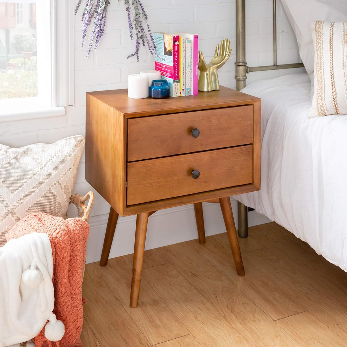 2 Drawer Solid Wood Nightstand Caramel O692