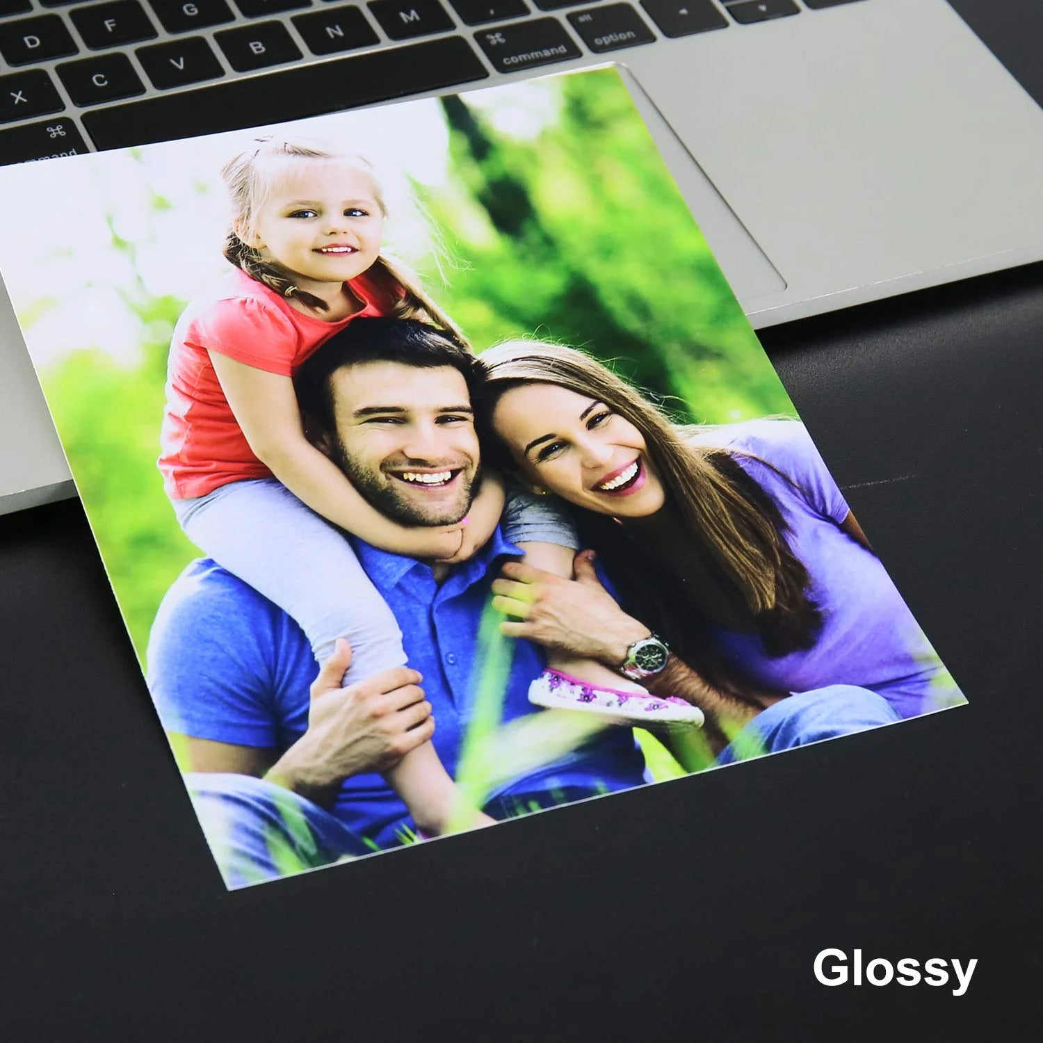 200 Sheets Glossy Inkjet Photo Printer Paper 8.5x11 Inches 30 LB 6Mil I81621