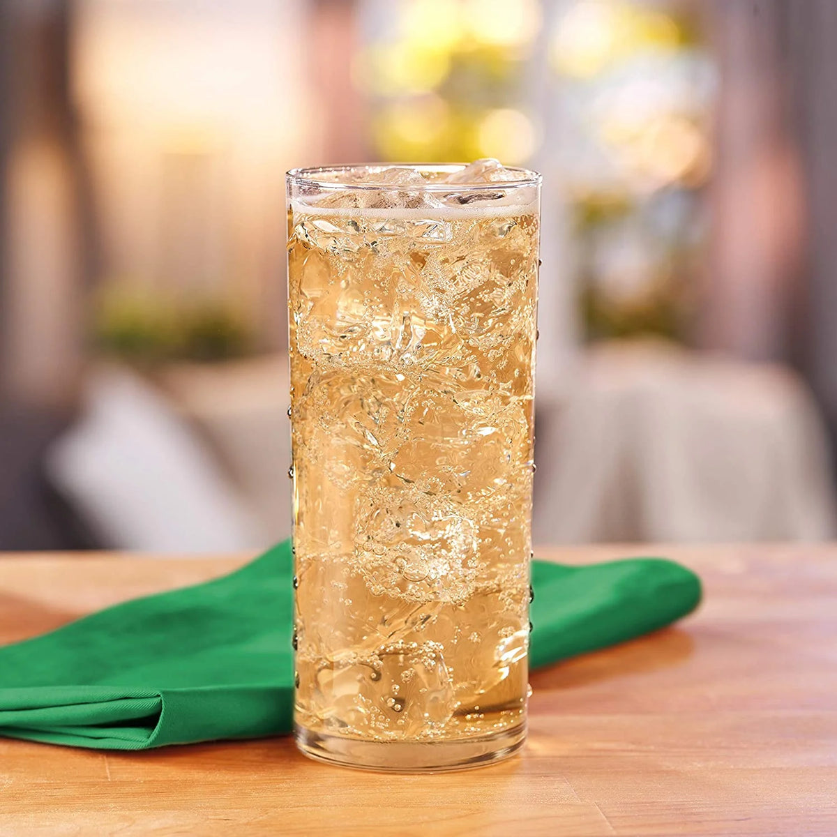 Ginger Ale Soda, 10 Fl Oz (Pack of 6 Plastic Bottles) I13238