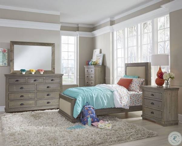 Weathered Gray Media Chest U786