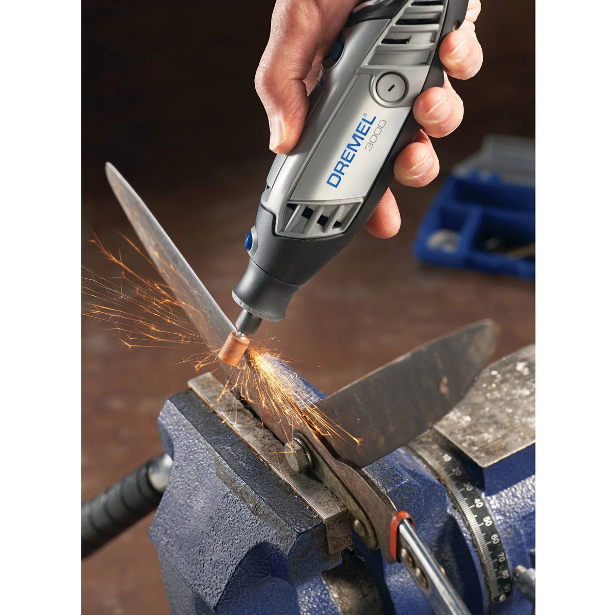 Variable Speed Rotary Tool with 18 Accessories F72738