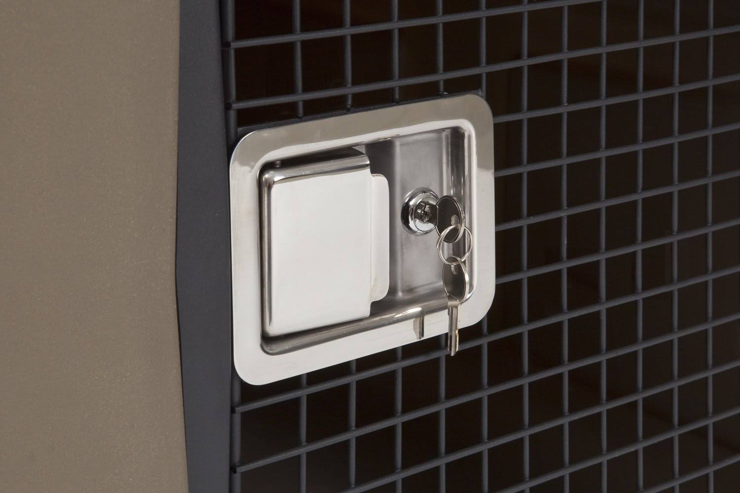 Blue Framed Door Kennel B763131