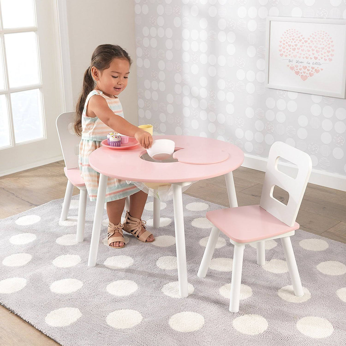 White Round Table and 2 Chair Set D9961